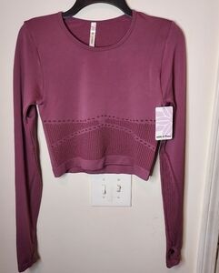 Ebb & flow seamless yoga top
